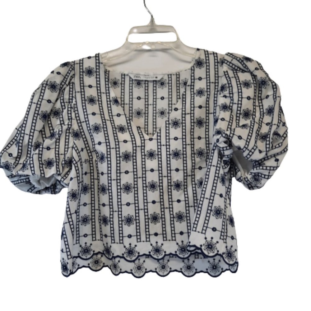 ZARA embroidered cropped length top balloon sleeve